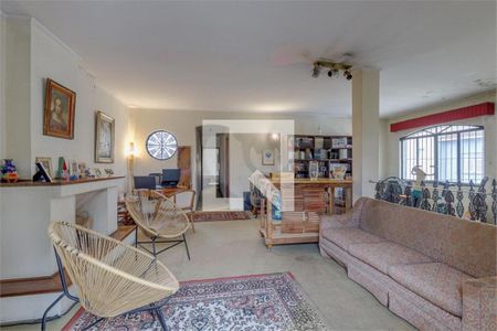 Casa à venda com 4 quartos, 329m² em Jardim Francisco Mendes, São Paulo