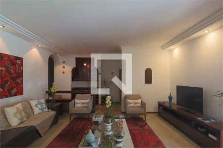 Casa à venda com 4 quartos, 426m² em Interlagos, São Paulo