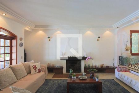 Casa à venda com 4 quartos, 426m² em Interlagos, São Paulo