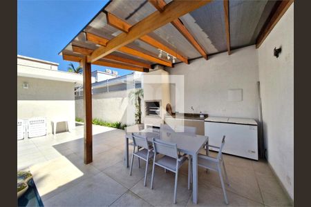 Casa à venda com 3 quartos, 240m² em Granja Julieta, São Paulo