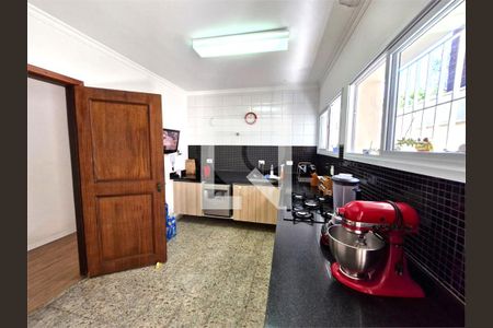 Casa à venda com 3 quartos, 240m² em Granja Julieta, São Paulo