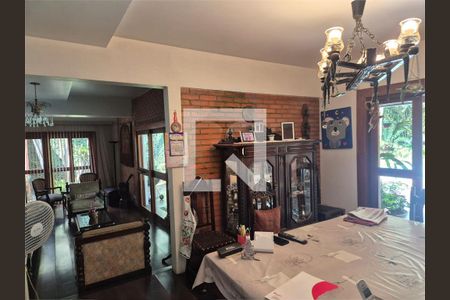 Casa à venda com 4 quartos, 380m² em Santo Amaro, São Paulo