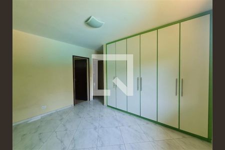 Casa à venda com 3 quartos, 304m² em Interlagos, São Paulo