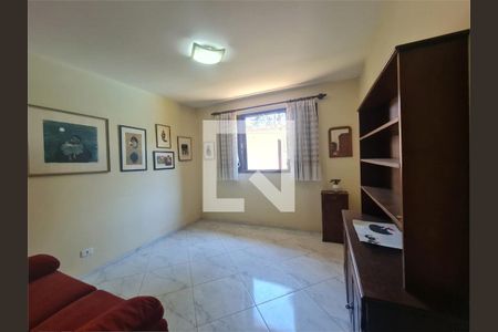 Casa à venda com 3 quartos, 304m² em Interlagos, São Paulo