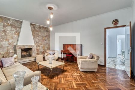 Casa à venda com 3 quartos, 220m² em Santo Amaro, São Paulo