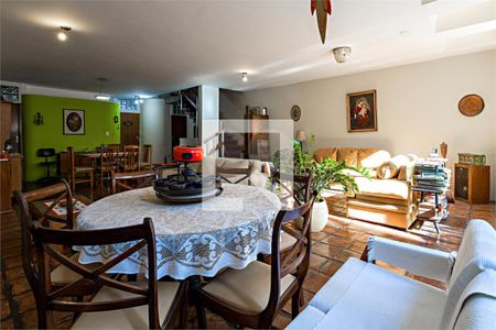 Casa à venda com 4 quartos, 189m² em Santo Amaro, São Paulo