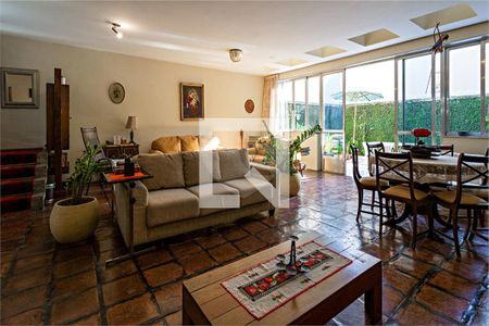 Casa à venda com 4 quartos, 189m² em Santo Amaro, São Paulo