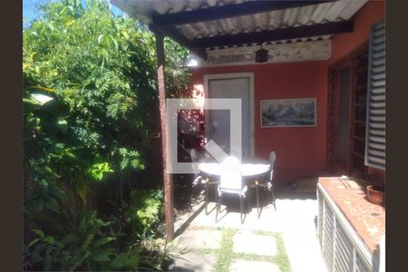 Casa à venda com 3 quartos, 155m² em Jardim Dom Bosco, São Paulo