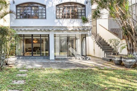 Casa à venda com 4 quartos, 295m² em Santo Amaro, São Paulo
