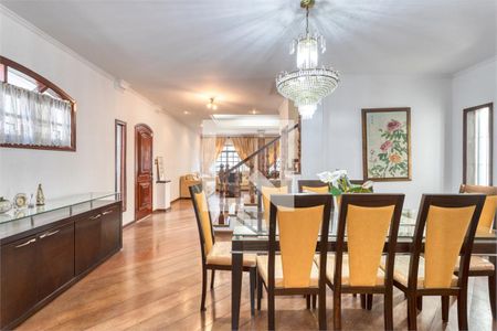 Casa à venda com 4 quartos, 295m² em Santo Amaro, São Paulo