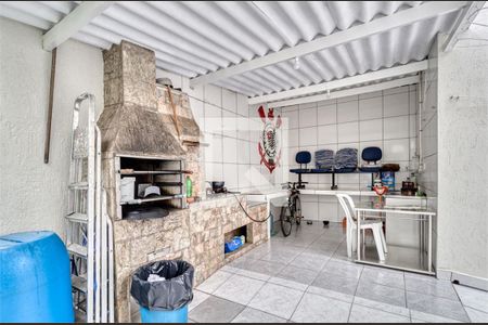Casa à venda com 3 quartos, 250m² em Jardim Caravelas, São Paulo