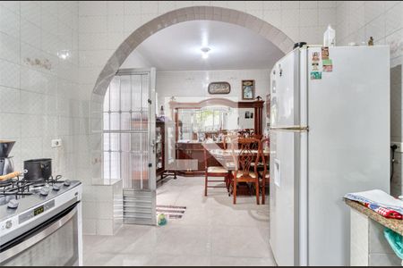 Casa à venda com 3 quartos, 250m² em Jardim Caravelas, São Paulo