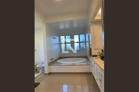 Casa à venda com 3 quartos, 450m² em Interlagos, São Paulo