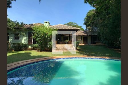 Casa à venda com 3 quartos, 450m² em Interlagos, São Paulo
