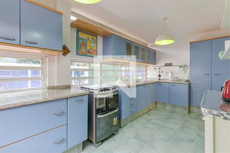 Casa de Condomínio à venda com 4 quartos, 278m² em Vila Elvira, São Paulo