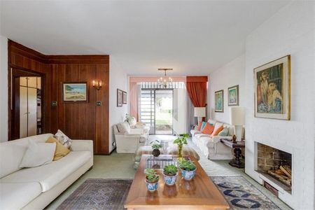 Casa à venda com 3 quartos, 255m² em Brooklin, São Paulo