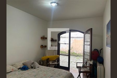 Casa à venda com 3 quartos, 238m² em Jardim Santo Amaro, São Paulo