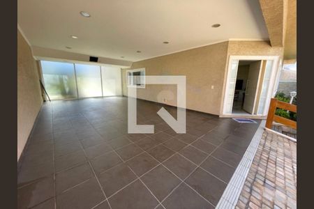 Casa à venda com 4 quartos, 422m² em Chácara Mafalda, São Paulo