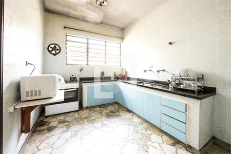 Casa à venda com 4 quartos, 450m² em Campo Belo, São Paulo