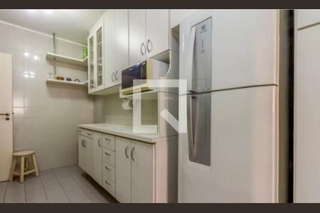 Cozinha de apartamento para alugar com 3 quartos, 118m² em Vila Suzana, São Paulo