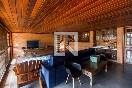 Sala de TV de casa à venda com 4 quartos, 480m² em Alphaville, Santana de Parnaíba