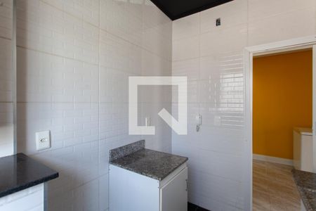 Cozinha de apartamento à venda com 2 quartos, 65m² em Guarani, Belo Horizonte