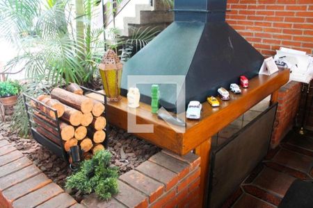 Casa de Condomínio à venda com 3 quartos, 194m² em Santo Amaro, São Paulo