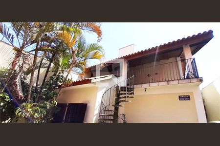 Casa à venda com 4 quartos, 230m² em Moema, São Paulo