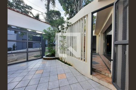 Casa à venda com 3 quartos, 220m² em Jardim Marajoara, São Paulo