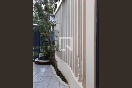 Casa à venda com 3 quartos, 220m² em Jardim Marajoara, São Paulo