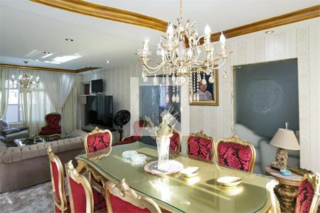 Casa à venda com 4 quartos, 315m² em Brooklin, São Paulo