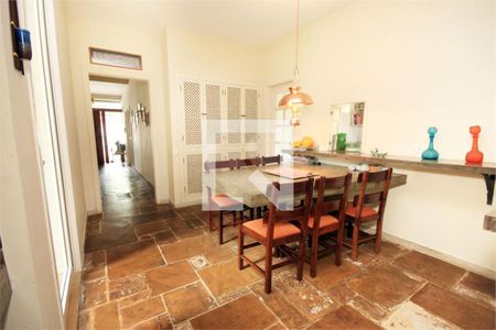 Casa à venda com 4 quartos, 392m² em Interlagos, São Paulo