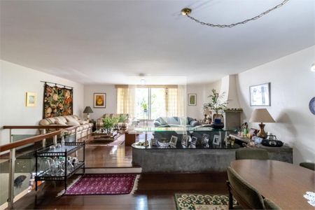 Casa à venda com 4 quartos, 447m² em Jardim Marajoara, São Paulo