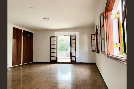 Casa à venda com 4 quartos, 800m² em Interlagos, São Paulo