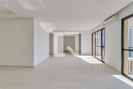 Apartamento à venda com 3 quartos, 191m² em Vila Suzana, São Paulo