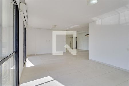 Apartamento à venda com 3 quartos, 191m² em Vila Suzana, São Paulo