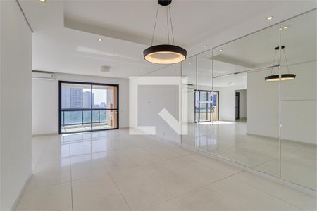 Apartamento à venda com 3 quartos, 191m² em Vila Suzana, São Paulo