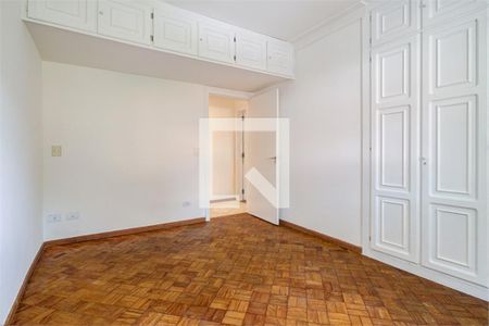 Casa à venda com 4 quartos, 464m² em Jardim Marajoara, São Paulo