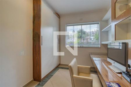 Casa à venda com 4 quartos, 405m² em Chácara Monte Alegre, São Paulo