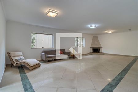 Casa à venda com 4 quartos, 405m² em Chácara Monte Alegre, São Paulo