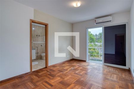 Casa à venda com 4 quartos, 405m² em Chácara Monte Alegre, São Paulo