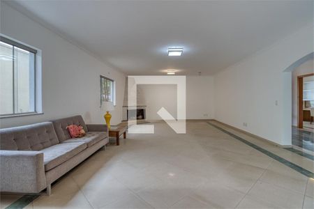 Casa à venda com 4 quartos, 405m² em Chácara Monte Alegre, São Paulo