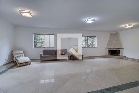 Casa à venda com 4 quartos, 405m² em Chácara Monte Alegre, São Paulo