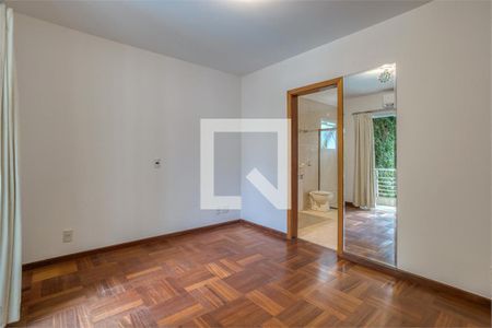 Casa à venda com 4 quartos, 405m² em Chácara Monte Alegre, São Paulo