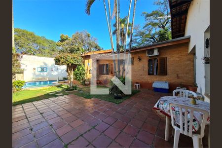 Casa à venda com 3 quartos, 222m² em Jardim Santa Helena, São Paulo