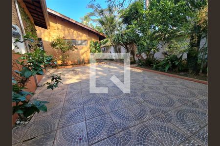 Casa à venda com 3 quartos, 222m² em Jardim Santa Helena, São Paulo