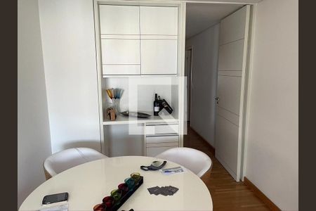 Apartamento à venda com 4 quartos, 244m² em Vila Suzana, São Paulo