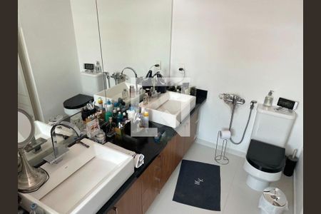 Apartamento à venda com 4 quartos, 244m² em Vila Suzana, São Paulo
