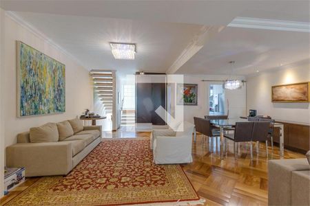 Casa à venda com 3 quartos, 276m² em Jardim Prudência, São Paulo