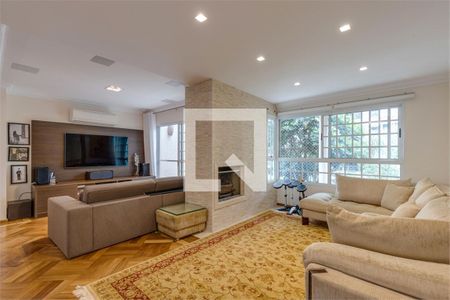 Casa à venda com 3 quartos, 276m² em Jardim Prudência, São Paulo